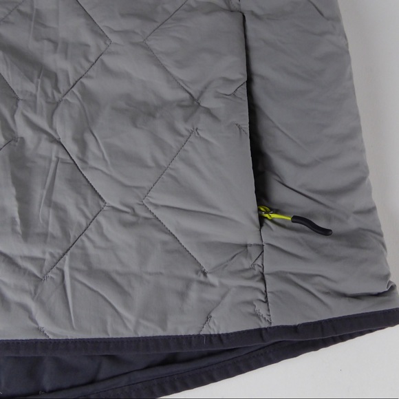 Duluth Trading Agiloft Quilted Light Stretch Vest - Picture 8 of 8